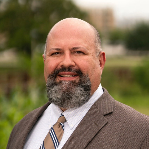 Headshot of Roel Lopez